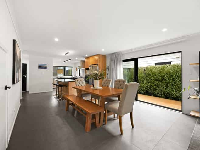 12 Joint Avenue, Chartwell