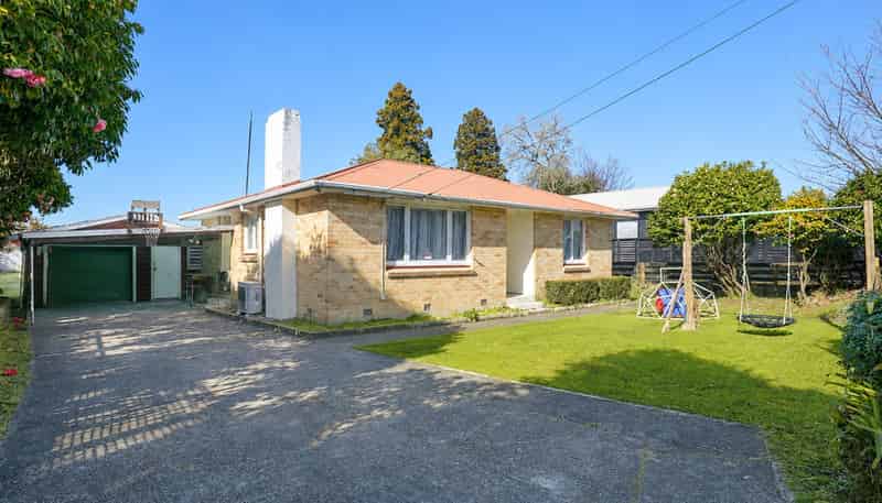154 Clayton Road, Mangakakahi
