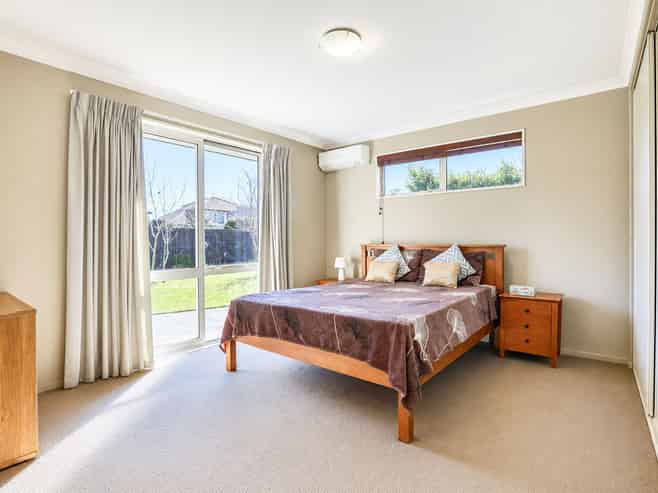 5 Wiltshire Drive, Huntington