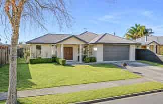 5 Wiltshire Drive, Huntington