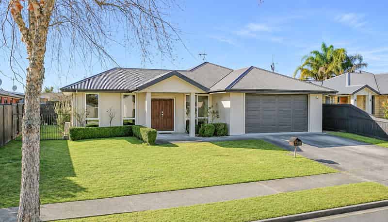 5 Wiltshire Drive, Huntington