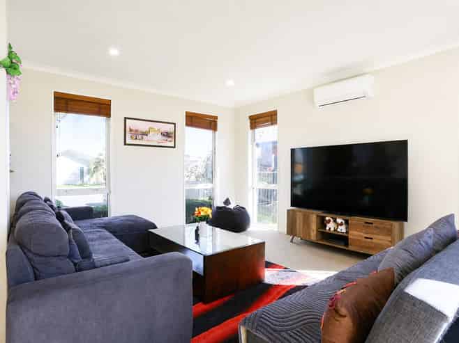 5 Wiltshire Drive, Huntington