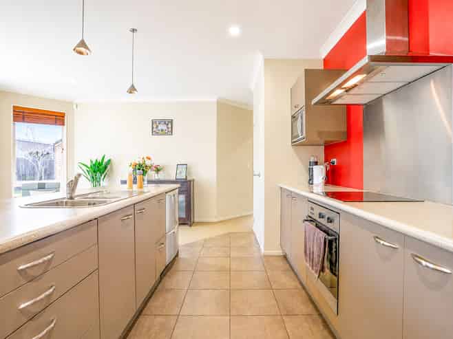 5 Wiltshire Drive, Huntington