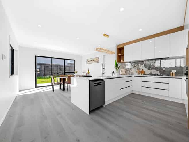 14 Star Cross Road, Karaka
