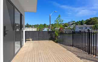 11C Glenfinn Place, Massey