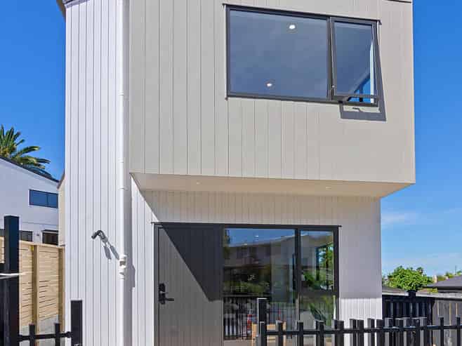 11C Glenfinn Place, Massey