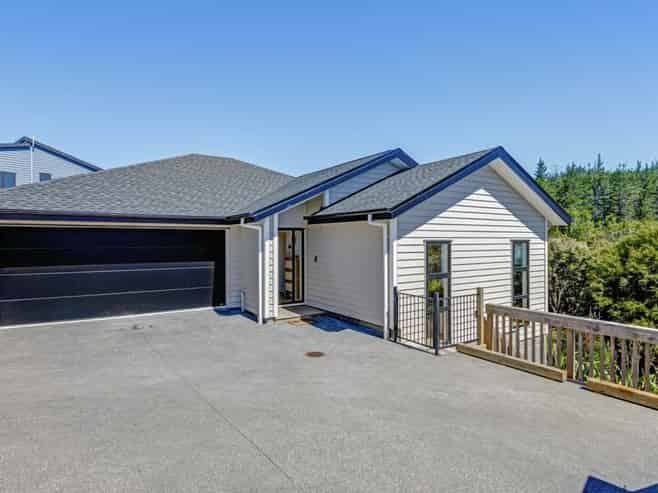 63 Pacific Heights Road, Orewa