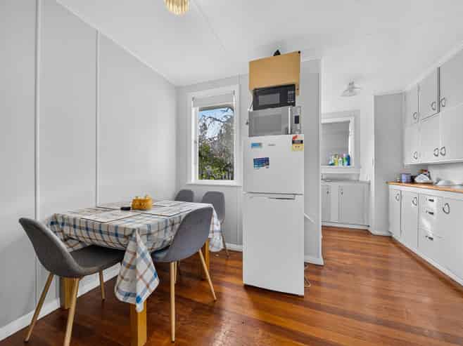 10 Surrey Street, Solway