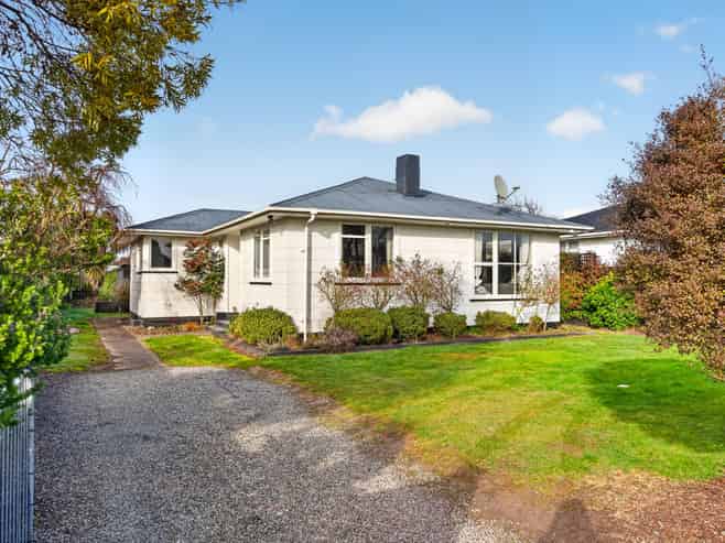 10 Surrey Street, Solway
