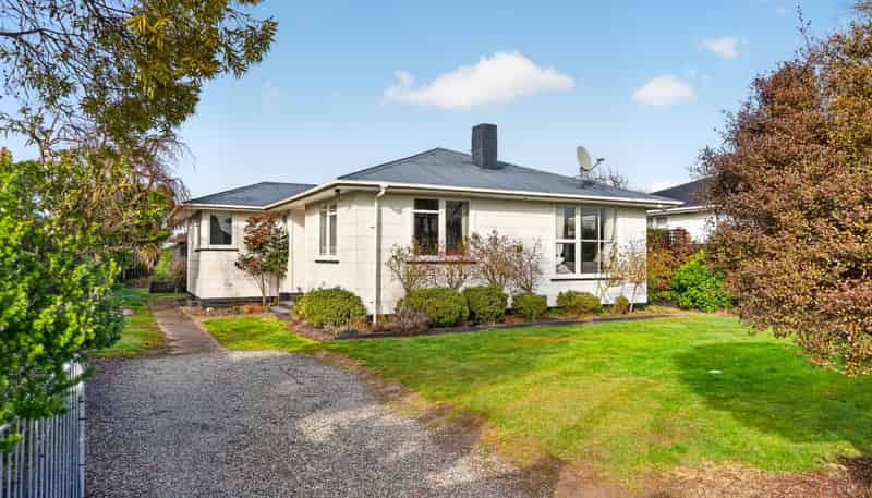 10 Surrey Street, Solway