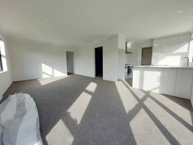 1/2 Jennian Avenue, Rototuna