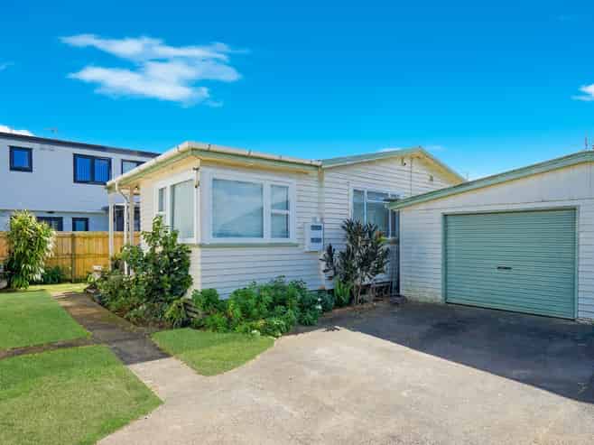 106B Gloucester Road, Manurewa