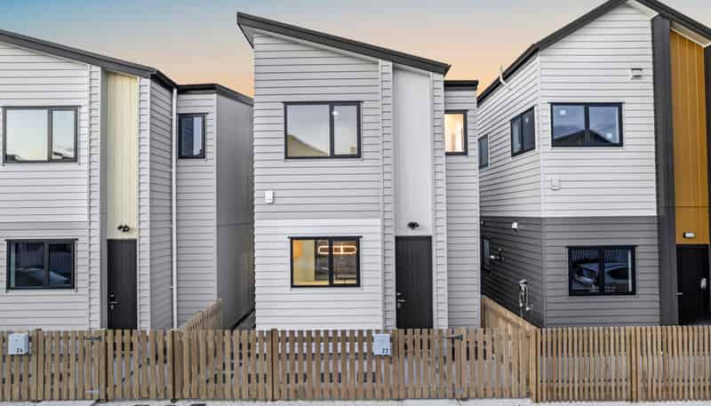 22 Whare Kauri Road, Papakura