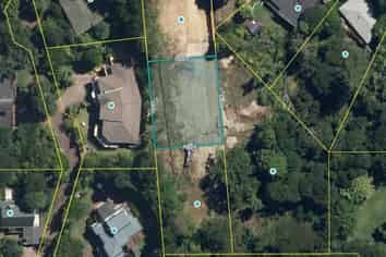 22A, B, C, D & E Highland Avenue, Titirangi