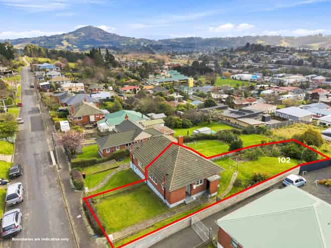 102 District Road, Green Island