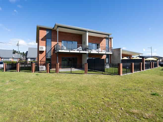 2/49 Pengover Avenue, Cambridge