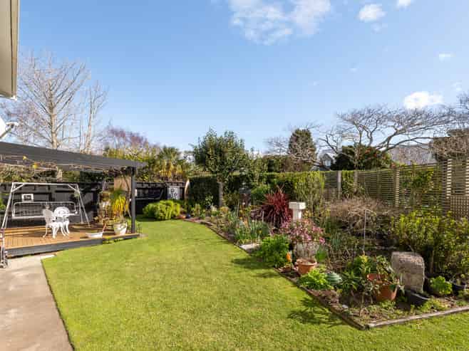 11 Pohutukawa Drive, Athenree