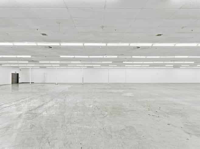 High-profile large format retail opportunity