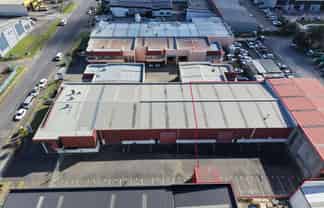 Rare yard heavy industrial opportunity