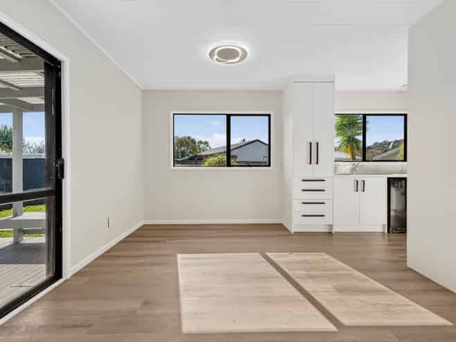 85 Redcrest Avenue, Papakura