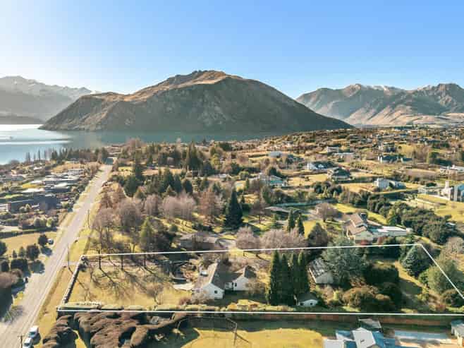 261 Beacon Point Road, Wanaka