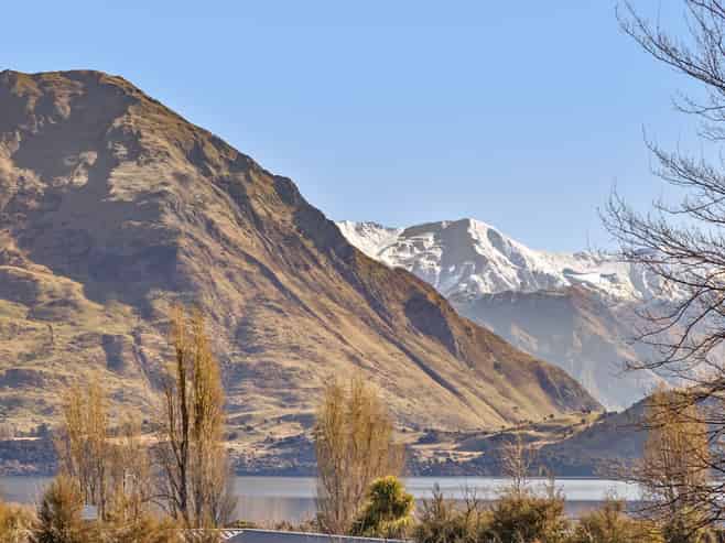 261 Beacon Point Road, Wanaka