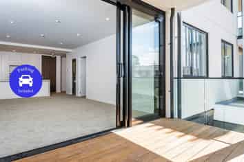 103/8B Lake Pupuke Drive, Takapuna