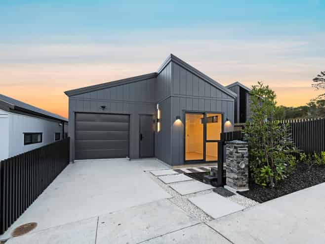 4 Moko Road, Orewa
