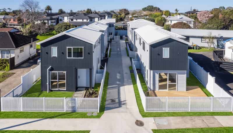 2/20 Franklin Avenue, Papatoetoe