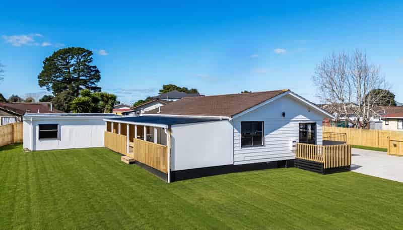 14 Mcgreal Place, Clendon Park