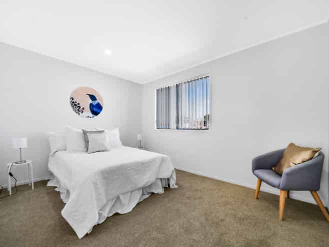 14 Mcgreal Place, Clendon Park