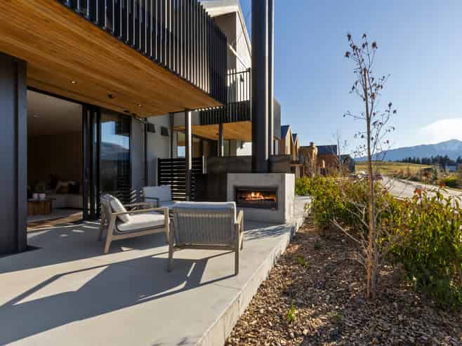 19/2 McKinlay Lane, Jacks Point