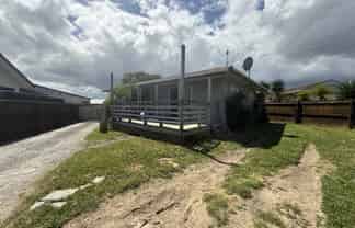 63 Burundi Avenue, Clendon Park