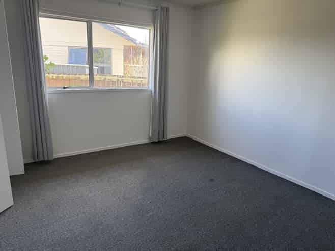 63 Burundi Avenue, Clendon Park