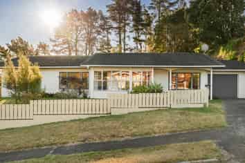 5 Graham Place, Bellevue