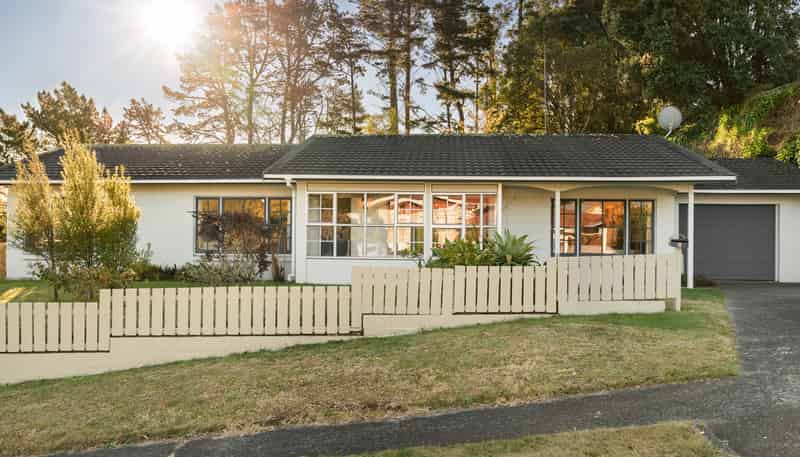 5 Graham Place, Bellevue