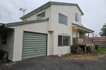 56 Fifth Avenue, Enderley