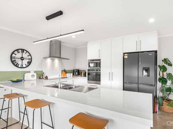 14 Passchendaele Grove, Trentham
