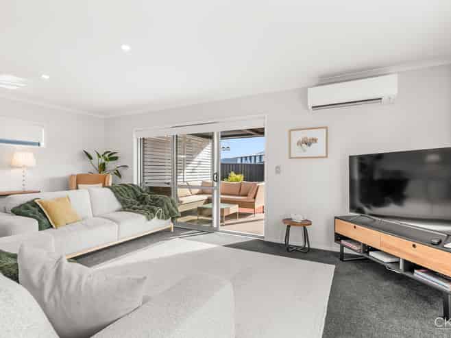 14 Passchendaele Grove, Trentham
