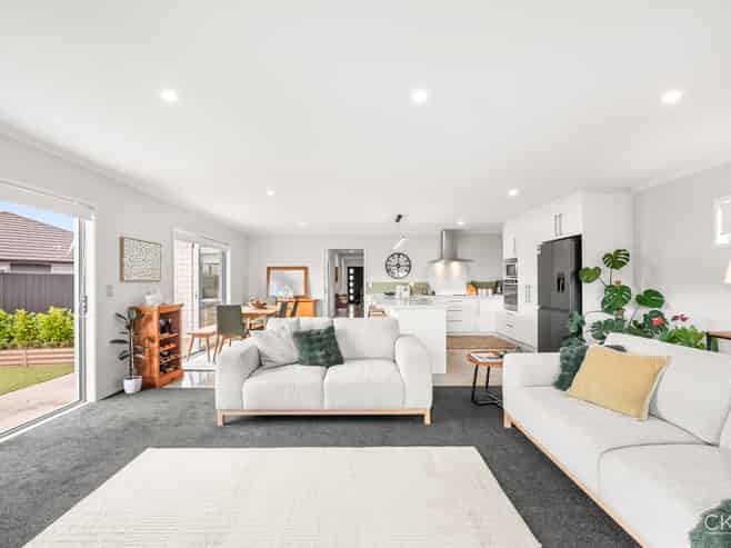 14 Passchendaele Grove, Trentham