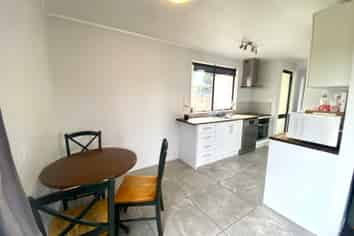 5 Crystal Place, Pukehangi
