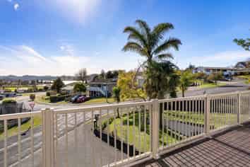 100 Tobie Place, Whangamata
