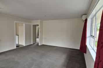 7 Linnet Place, Mangere East