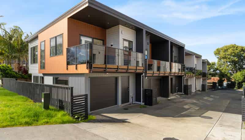 8/37 Hillside Road, Mount Wellington