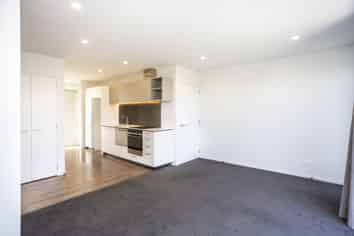 5/50 Antigua Street , Addington