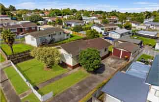 303 Roscommon Road, Clendon Park