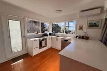 2/110 Sylvan Avenue, Northcote