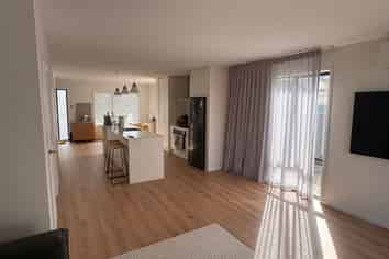 30C Range View Road, Mount Albert