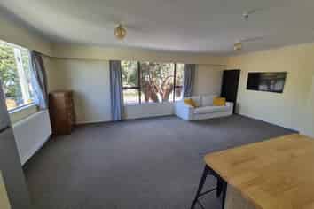 54 Oroua Street, Eastbourne