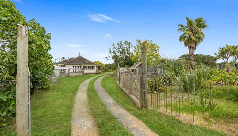 126 Fordyce Road Parakai, Helensville